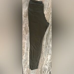 Express women’s Olive Green leggings